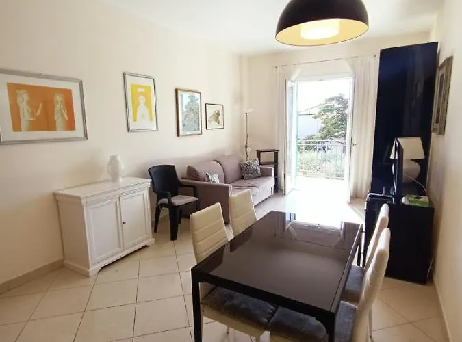 Palace Britannique And Magic In Apartament Bordighera